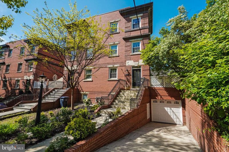 1408 Foxhall Rd NW, Washington, DC 20007