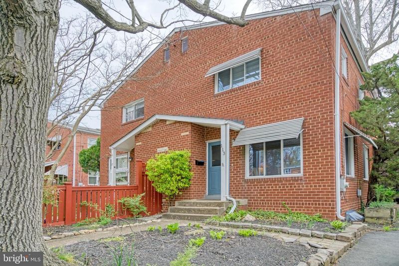 113 E Taylor Run Pw, Alexandria, VA 22314
