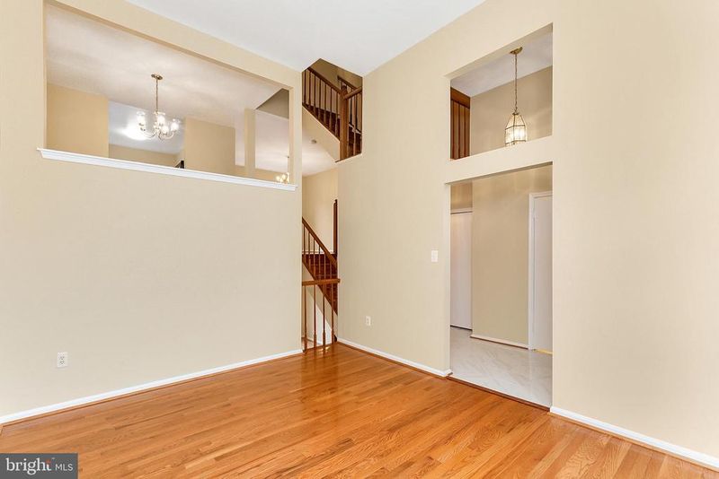 5481 Stavendish St, Burke, VA 22015