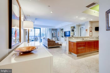 1881 N Nash St #201, Arlington, VA 22209