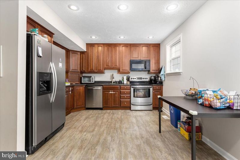 3408 Barnsley Ct, Pasadena, MD 21122