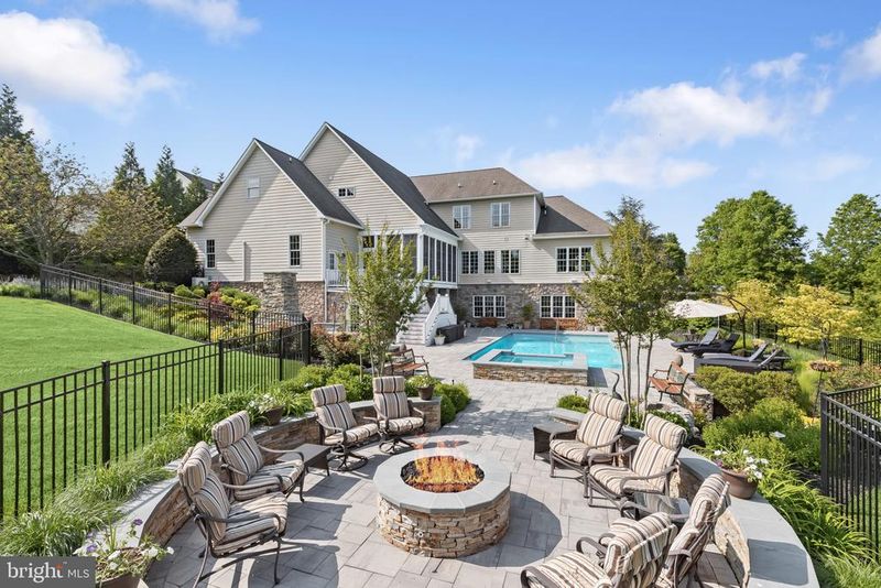 13614 Fox Stream Way, West Friendship, MD 21794