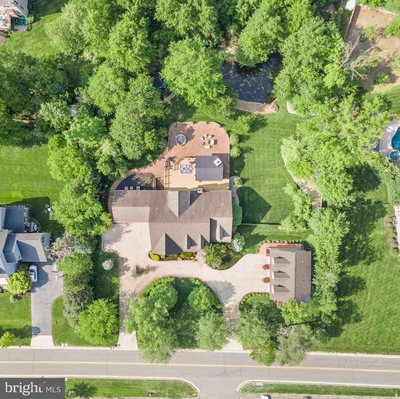 42834 Waxpool Rd, Ashburn, VA 20148