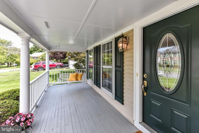 45 Whittingham Cir, Sterling, VA 20165