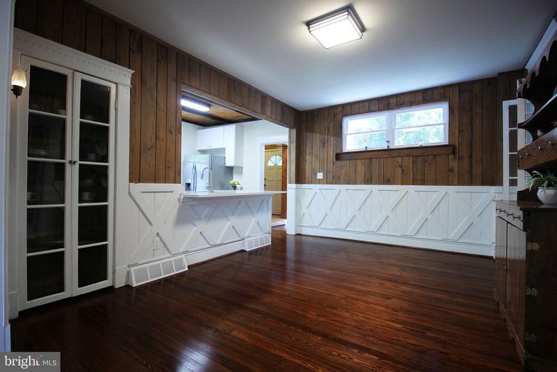 307 E Maple Rd, Linthicum Heights, MD 21090