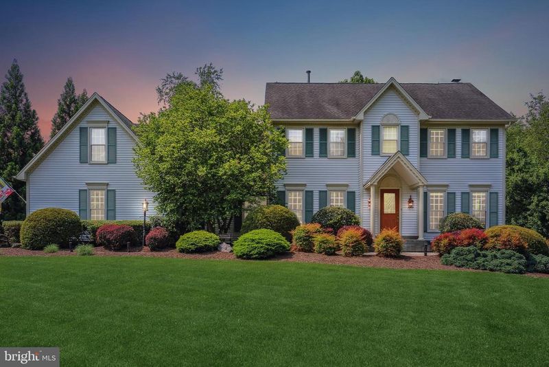 9412 Thornedike Dr, Gaithersburg, MD 20882