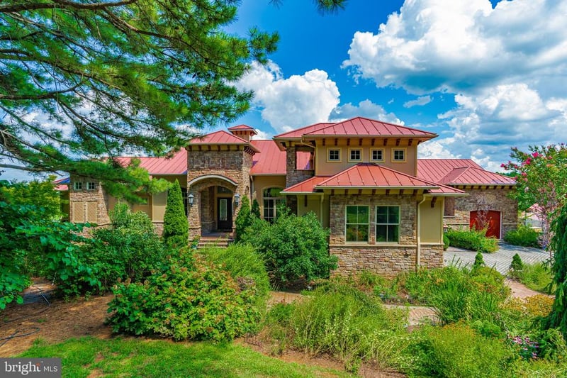 38780 Chelten Ln, Middleburg, VA 20117