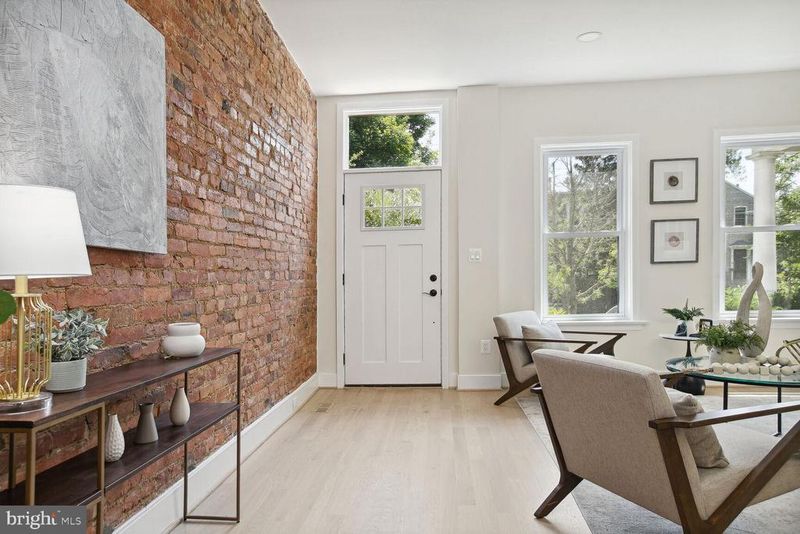 3543 S St NW, Washington, DC 20007