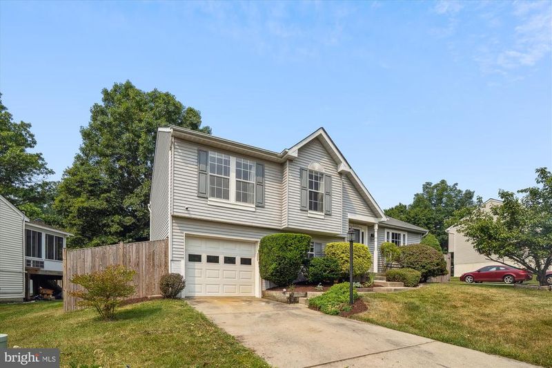 9351 Kings Grant Rd, Laurel, MD 20723
