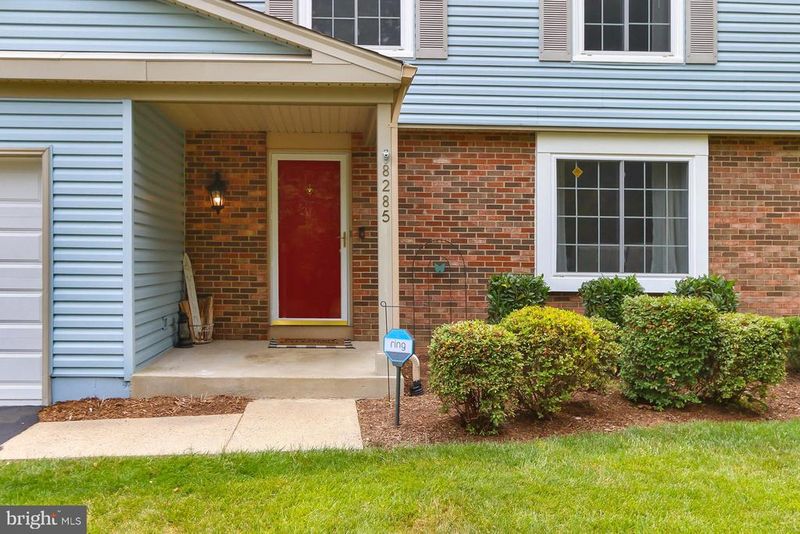 8285 Deep Valley Ct, Springfield, VA 22153