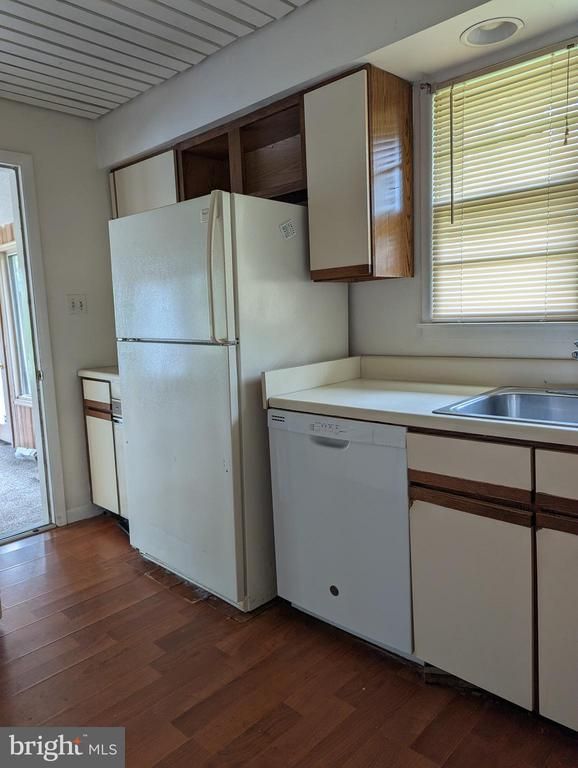 8111 Devlin Rd, Bristow, VA 20136