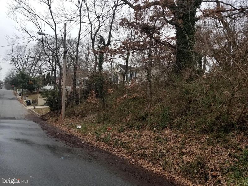 803 Glacier Ave, Capitol Heights, MD 20743