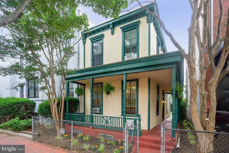 1233 C St NE, Washington, DC 20002
