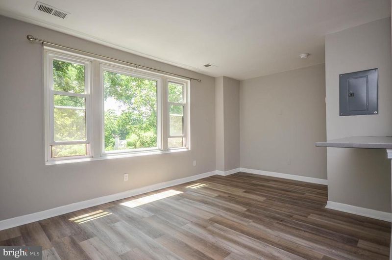 4840 Macarthur Blvd NW #404, Washington, DC 20007