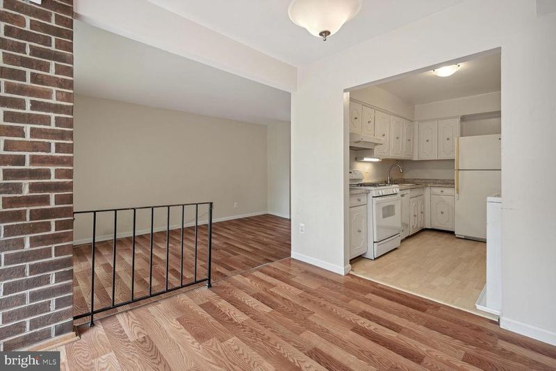2113 Walsh View Ter #302, Silver Spring, MD 20902