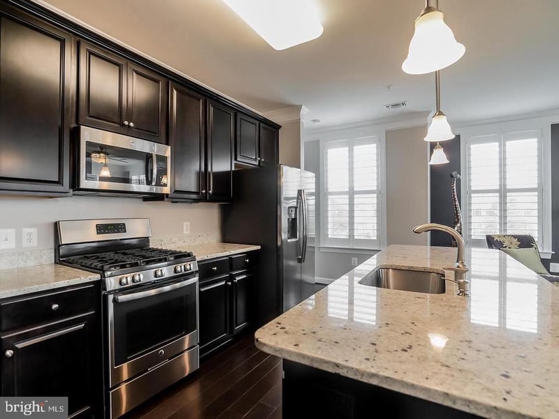 13722 Neil Armstrong Ave #308, Herndon, VA 20171