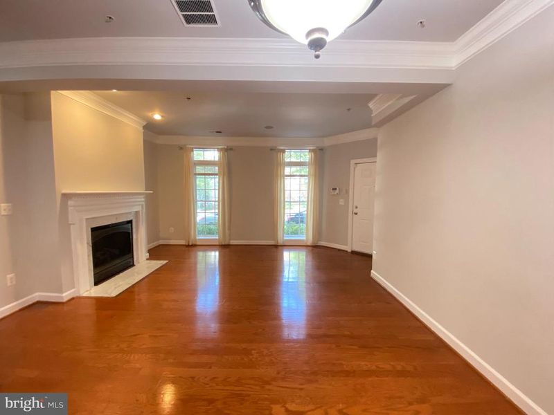 641 Cedar Spring St #641, Gaithersburg, MD 20877