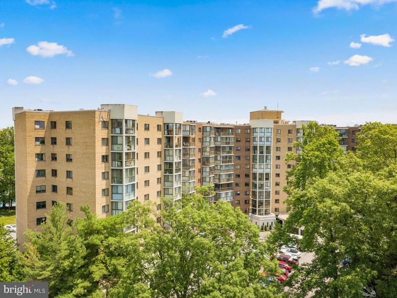 15107 Interlachen Dr #2-114, Silver Spring, MD 20906