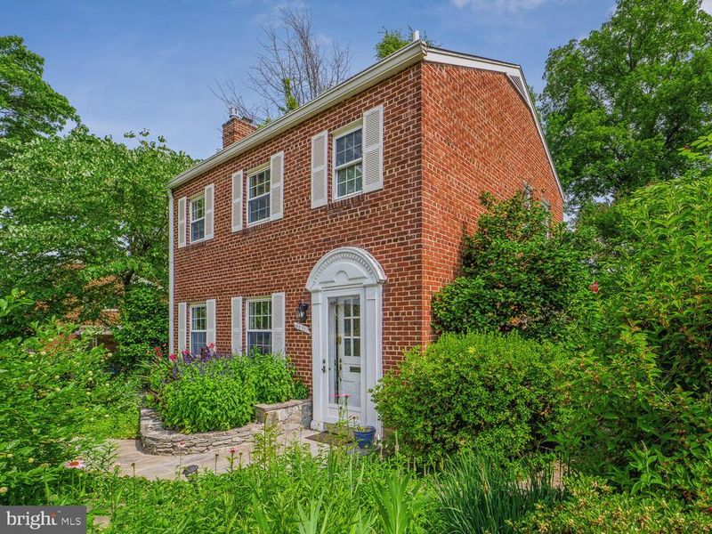 2611 Arvin St, Silver Spring, MD 20902