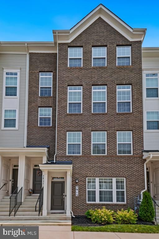 5913 Krantz Dr, Frederick, MD 21703