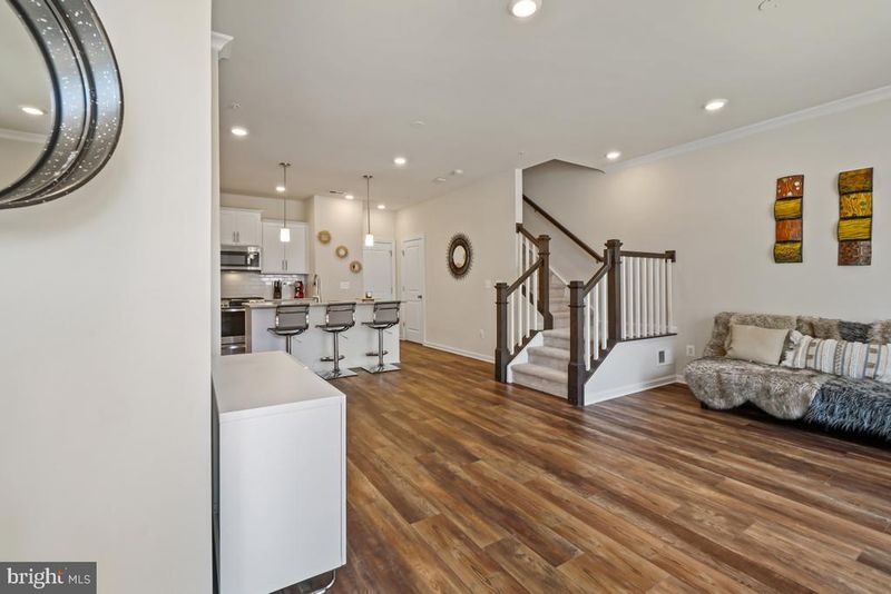 5913 Krantz Dr, Frederick, MD 21703