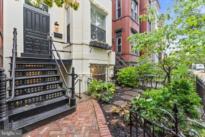 109 5th St NE, Washington, DC 20002