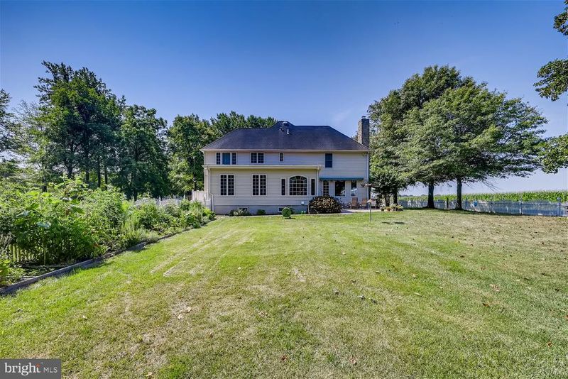 2008 Grandview Ave, Gambrills, MD 21054
