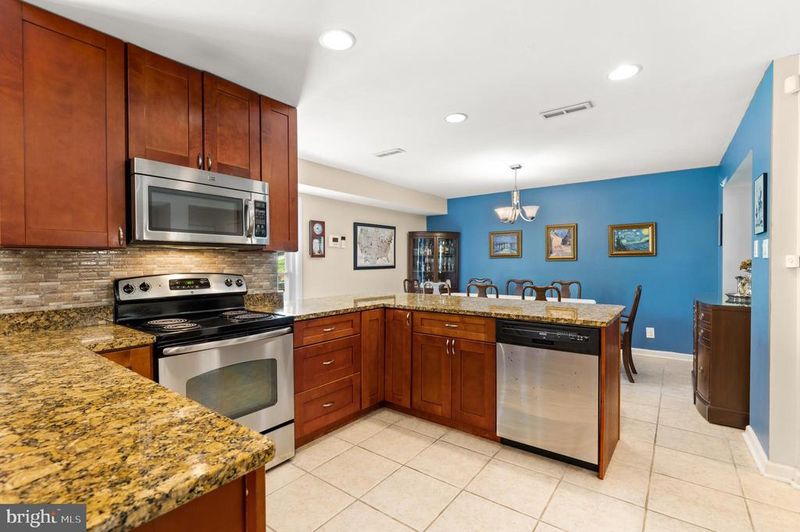 800 Hyde Rd, Silver Spring, MD 20902