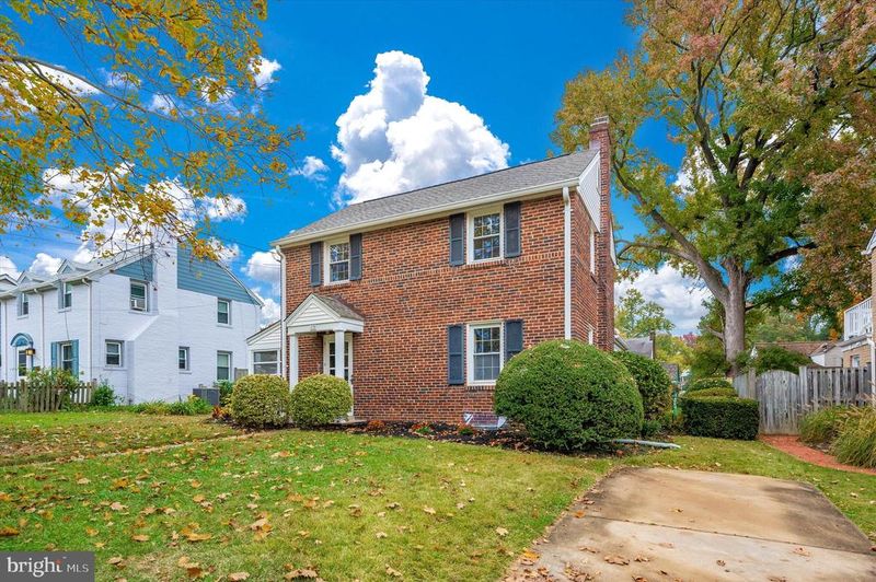 115 Normandy Dr, Silver Spring, MD 20901