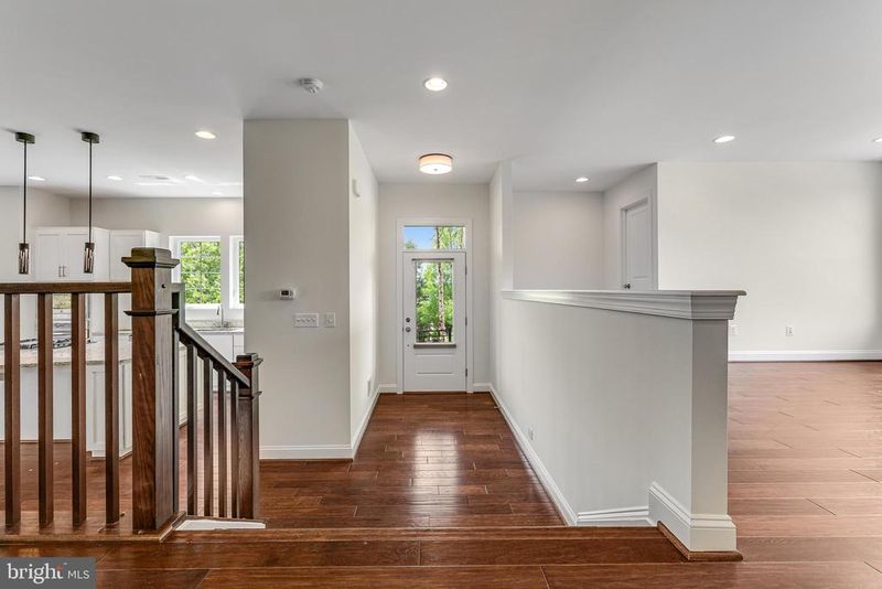 23566 Epperson Sq, Brambleton, VA 20148