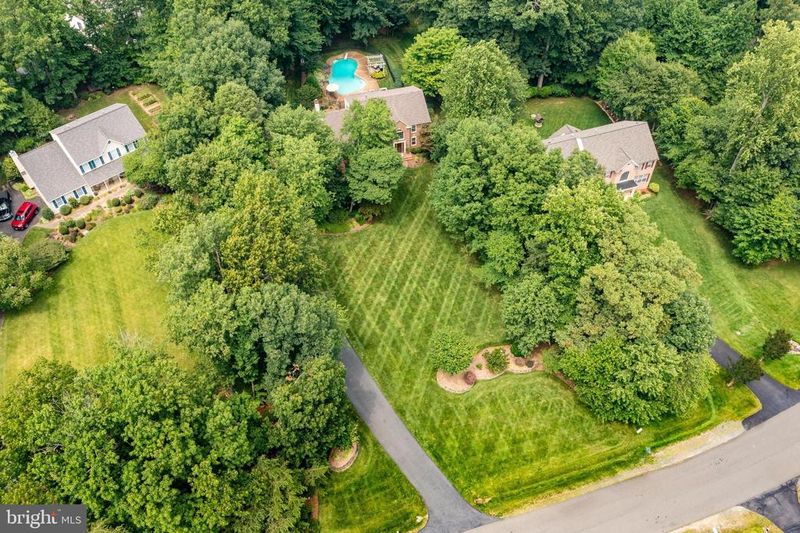 6080 Thrave Ln, Manassas, VA 20112