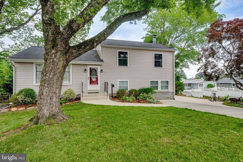 203 Exeter Ct, Linthicum Heights, MD 21090