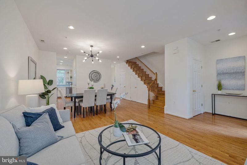 249 14th St SE #A, Washington, DC 20003
