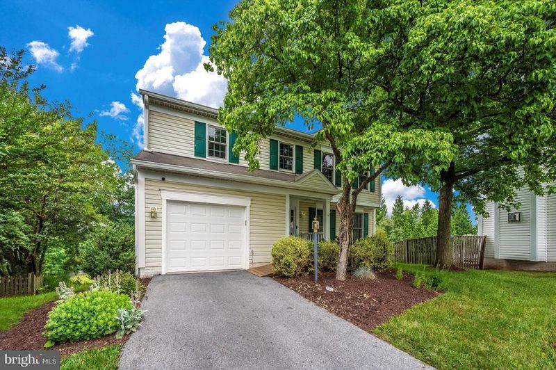 6243 Derby Dr, Frederick, MD 21703