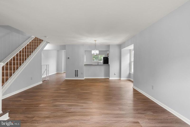 14101 Oakpointe Dr, Laurel, MD 20707