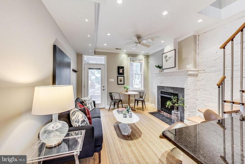 222 Warren St NE, Washington, DC 20002