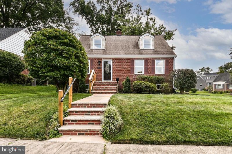 5021 24th St N, Arlington, VA 22207