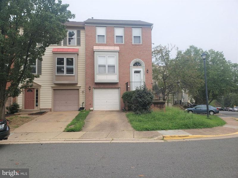 7381 Saint Thomas Loop, Manassas, VA 20109