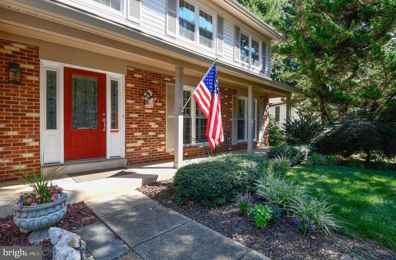 7004 Barnacle Pl, Burke, VA 22015