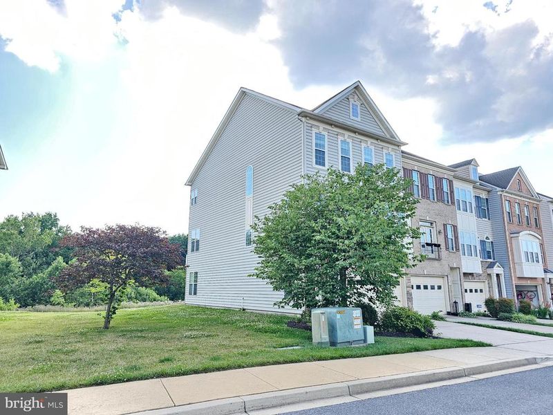 9609 Bothwell Ln, Frederick, MD 21704