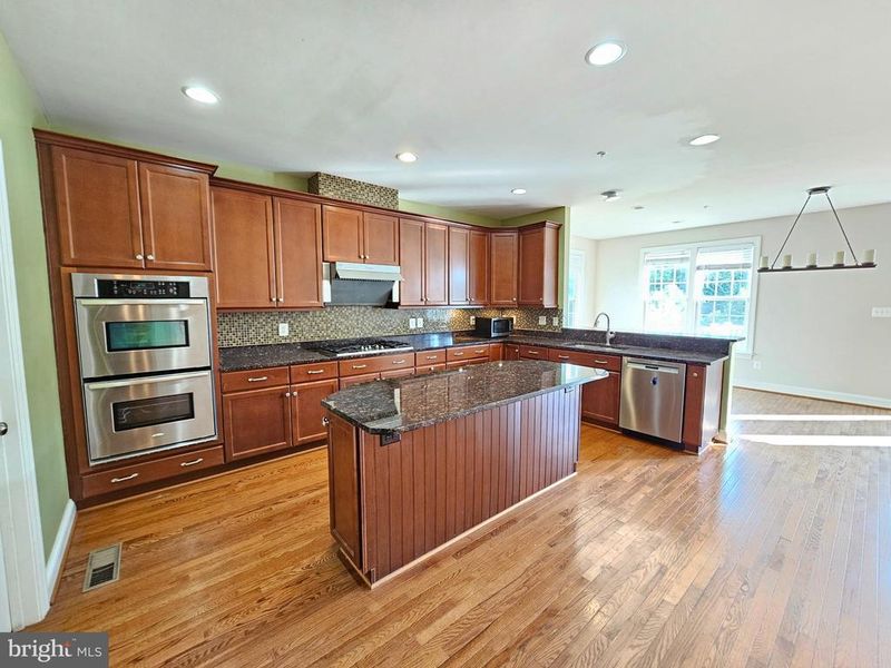 9609 Bothwell Ln, Frederick, MD 21704