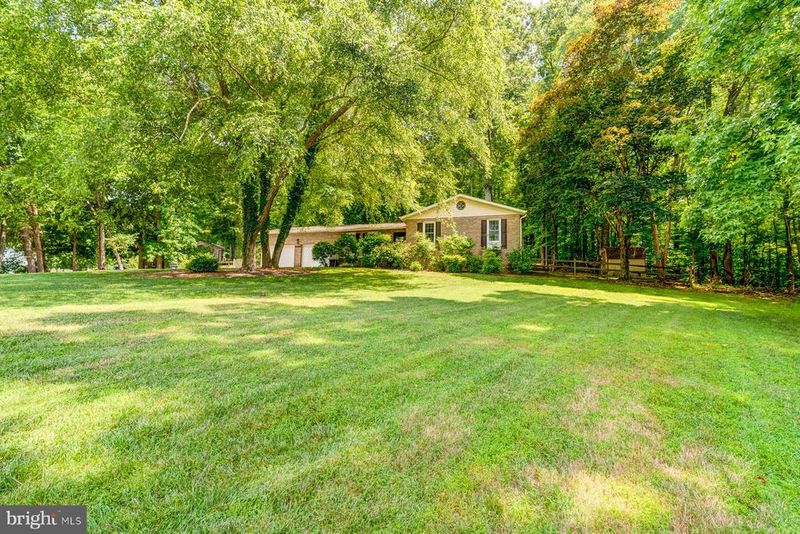 3033 Eutaw Forest Dr, Waldorf, MD 20603