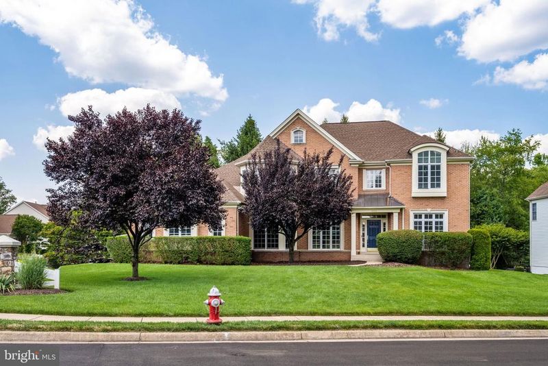 4835 Autumn Glory Way, Chantilly, VA 20151