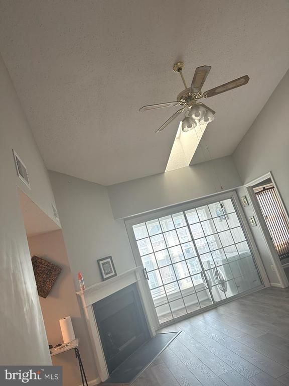 113 Prosperity Ave SE #E, Leesburg, VA 20175