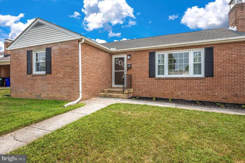 908 Cherokee Trl, Frederick, MD 21701