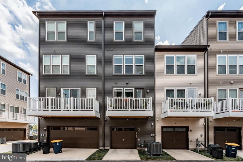 2503 Emerald Branch Dr, Hyattsville, MD 20782