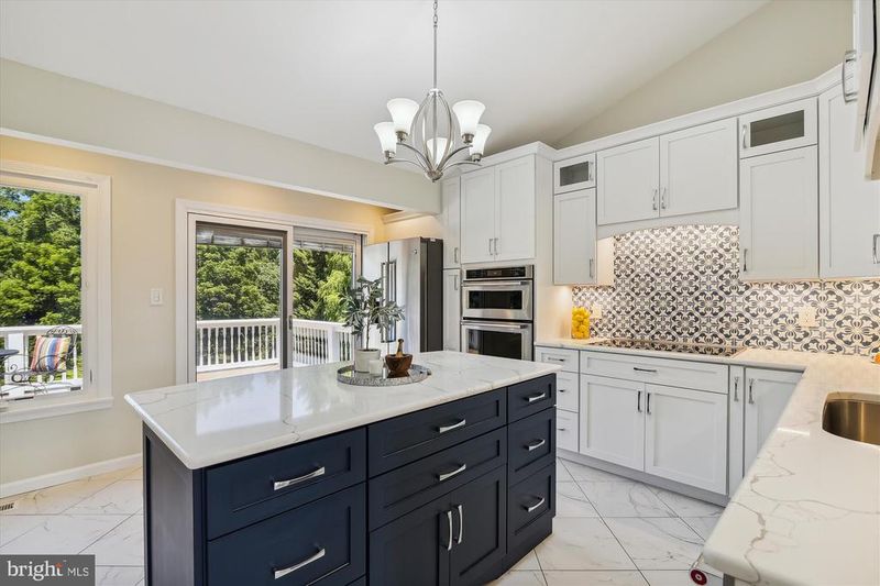16 Poplar Point Rd, Edgewater, MD 21037
