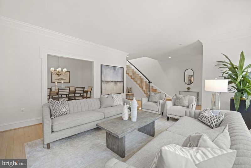 7003 Eastern Red Cedar Ln, Mclean, VA 22101