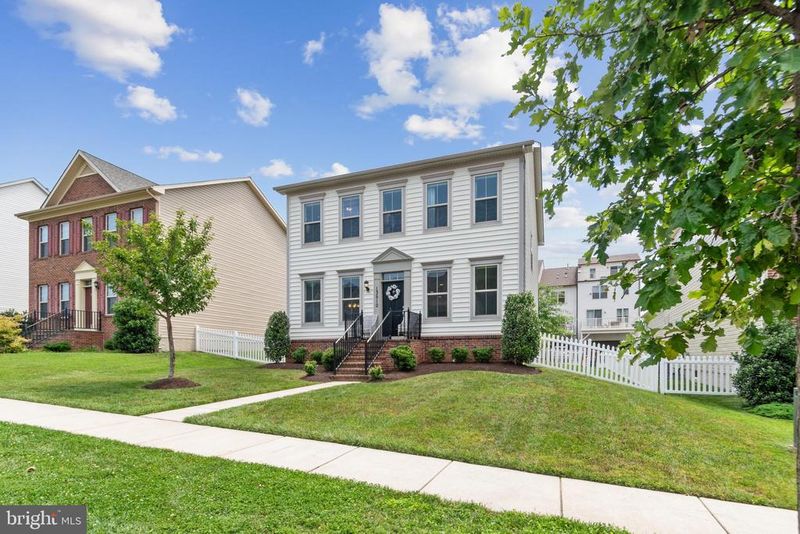 13510 Redspire Dr, Silver Spring, MD 20906