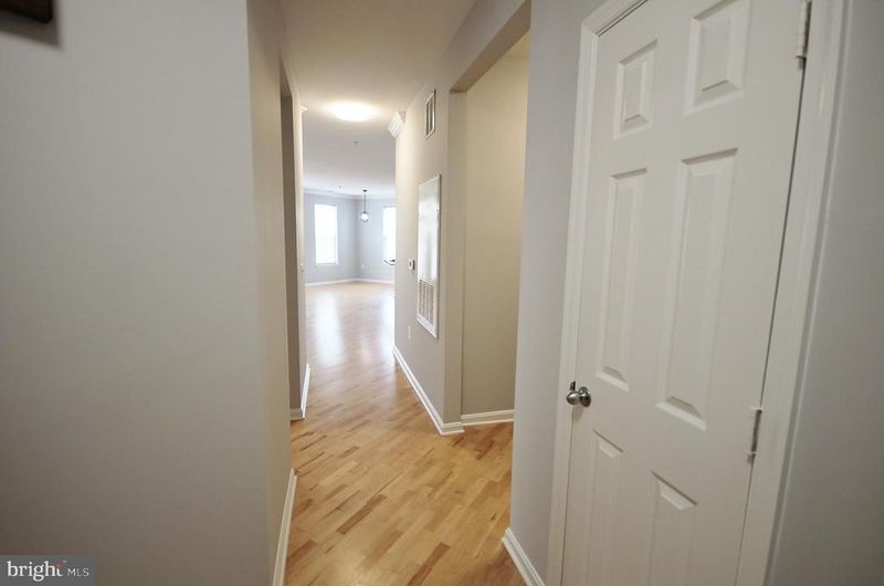 9486 Virginia Center Blvd #202, Vienna, VA 22181